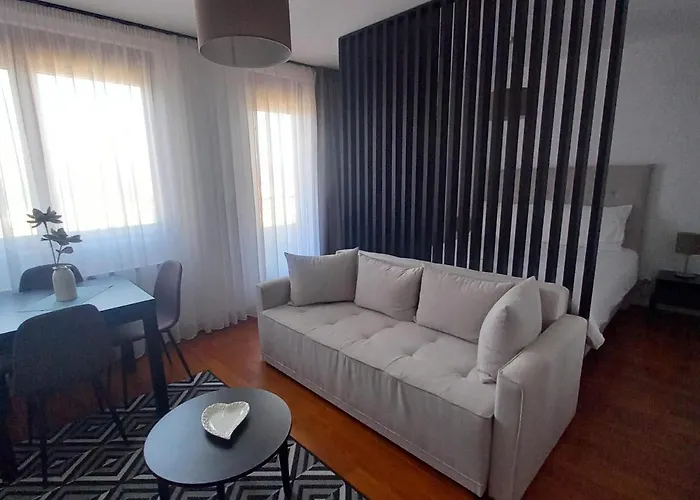 Diamondlux Διαμέρισμα *